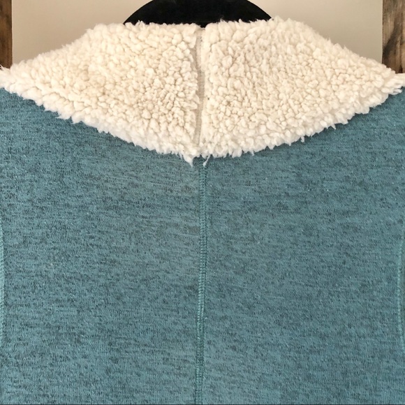 ❄️COZIEST Vest - Picture 4 of 8